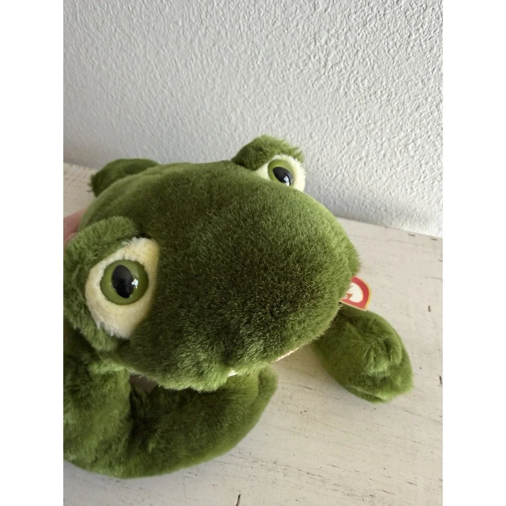 Vintage 1991 TY Freddie the Green Frog Plush Stuffed Animal w/ Croaker Rattle NW
